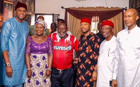 Ofuji Honors Nigeria’s Legendary Sportsman “Mr. Football” with Surprise Birthday Visit in Umuahia